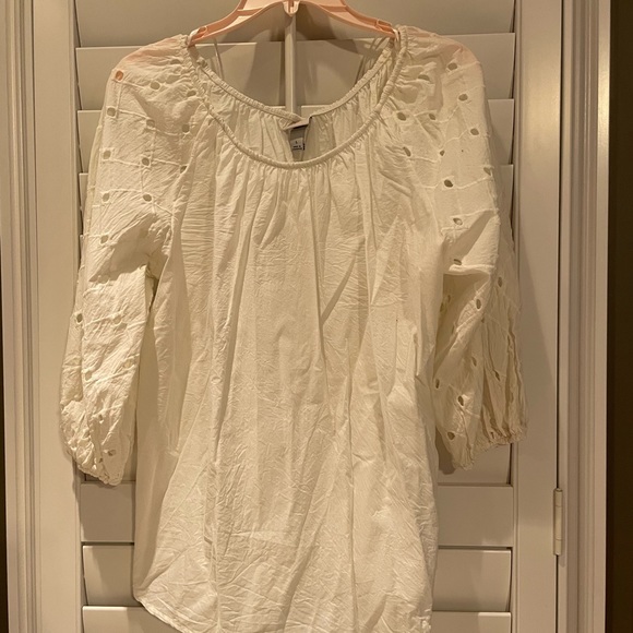White linen top - Picture 2 of 2